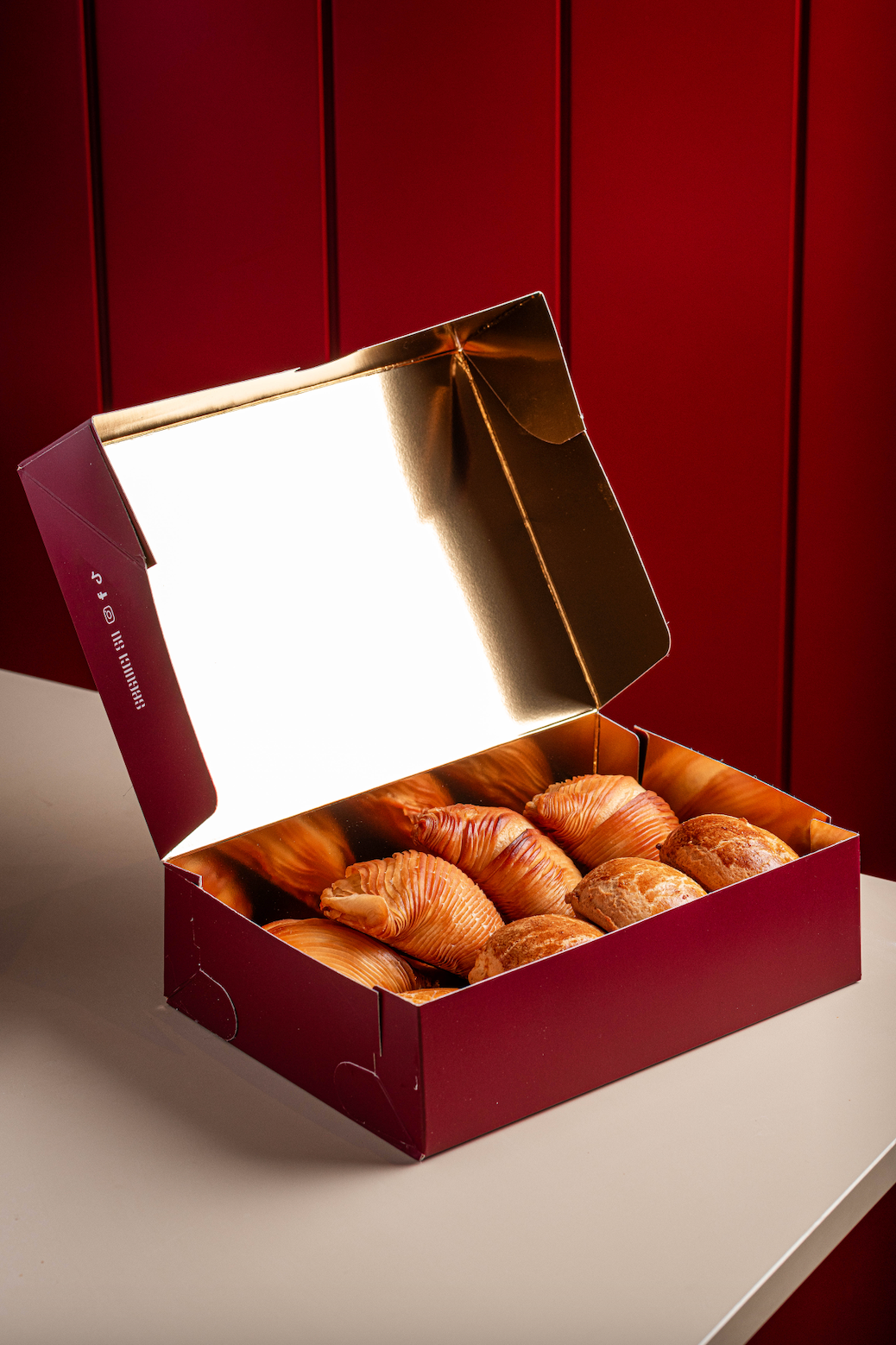 Box Sfogliatelle Ricce e Frolle Napoletane